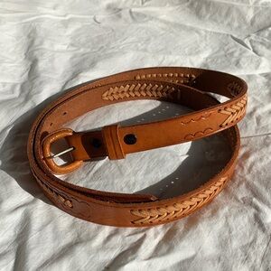 100% leather belt Size 40 New Without Tags
